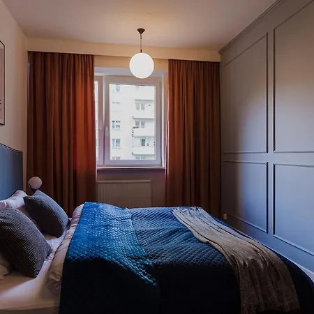 Amazing, Spacious In The Center! * Varşova