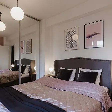 Amazing, Spacious In The Center! ワルシャワ