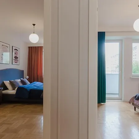 Daire Amazing, Spacious In The Center!