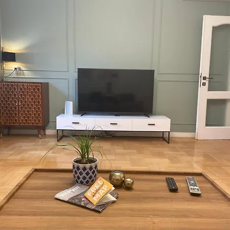 Amazing, Spacious In The Center! * Varşova