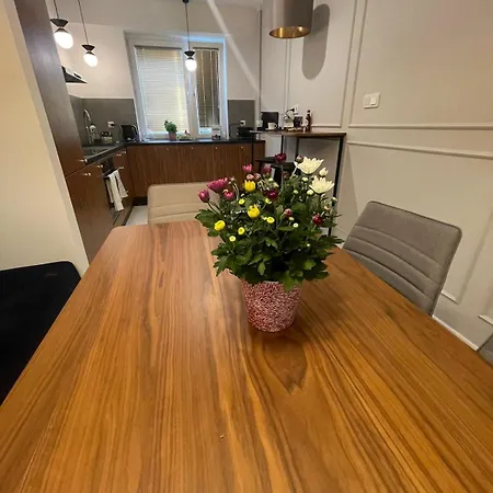 Amazing, Spacious In The Center! *