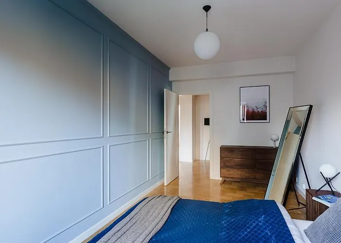 Amazing, Spacious In The Center! Apartment *